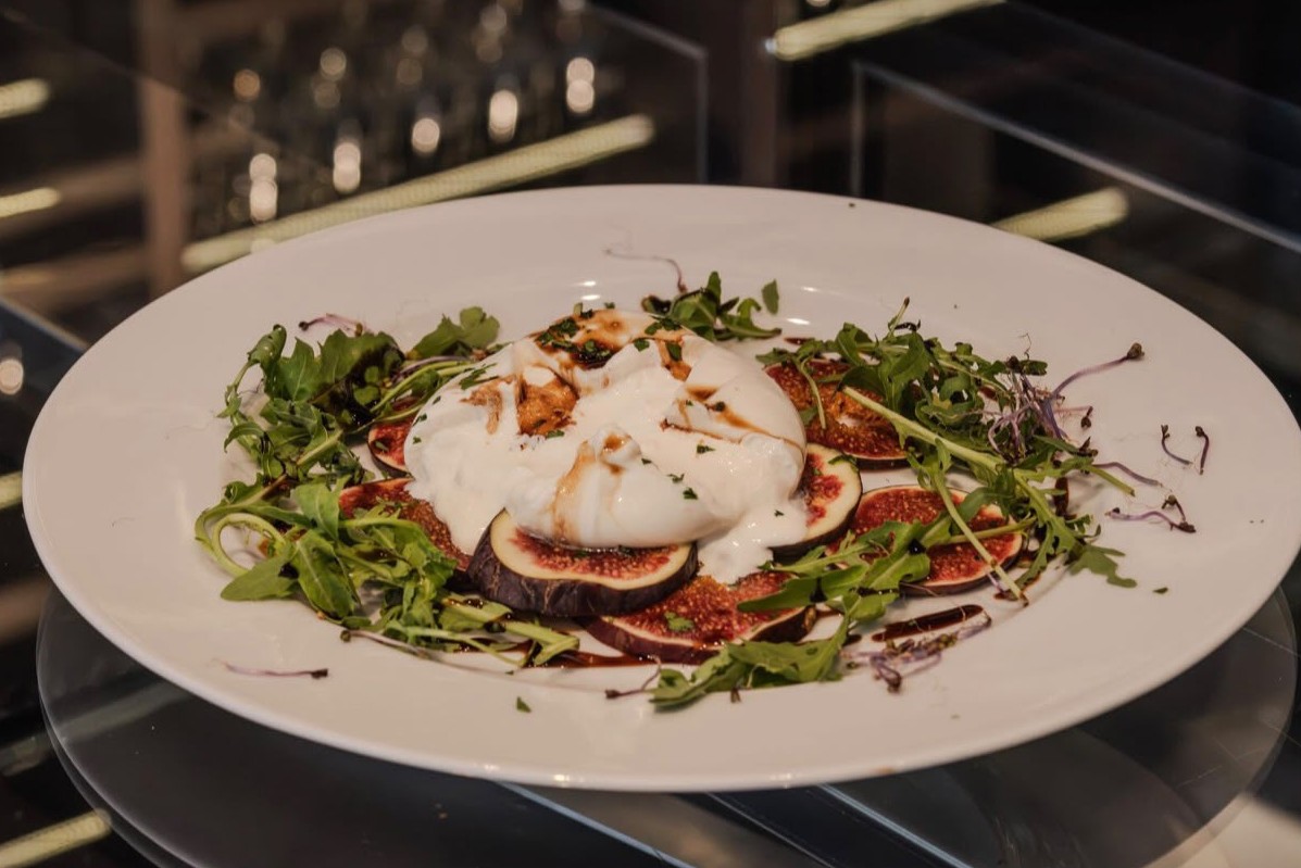 Burrata & fig salad